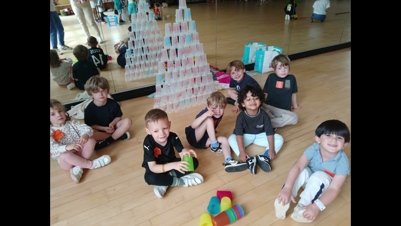 Rencontre sportive en maternelle