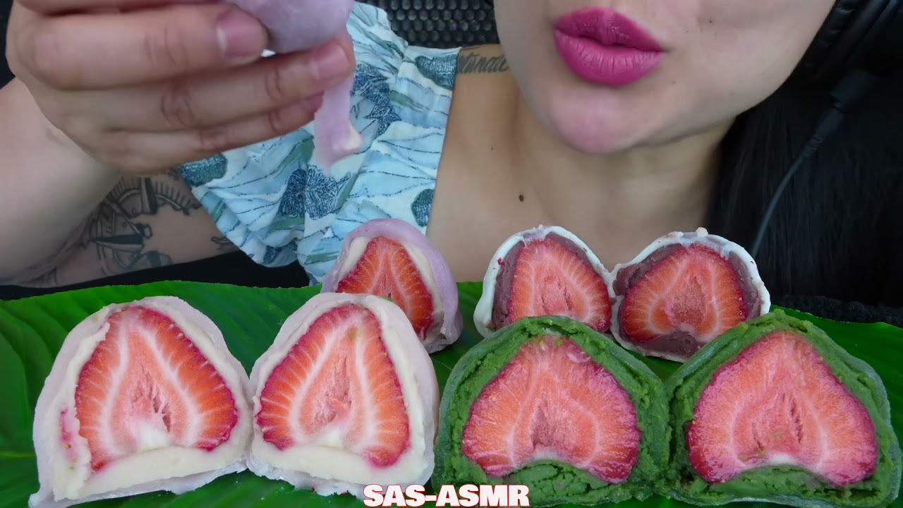 BITES ONLY: SAS ASMR- ASMR GIANT STRAWBERRY MOCHI
