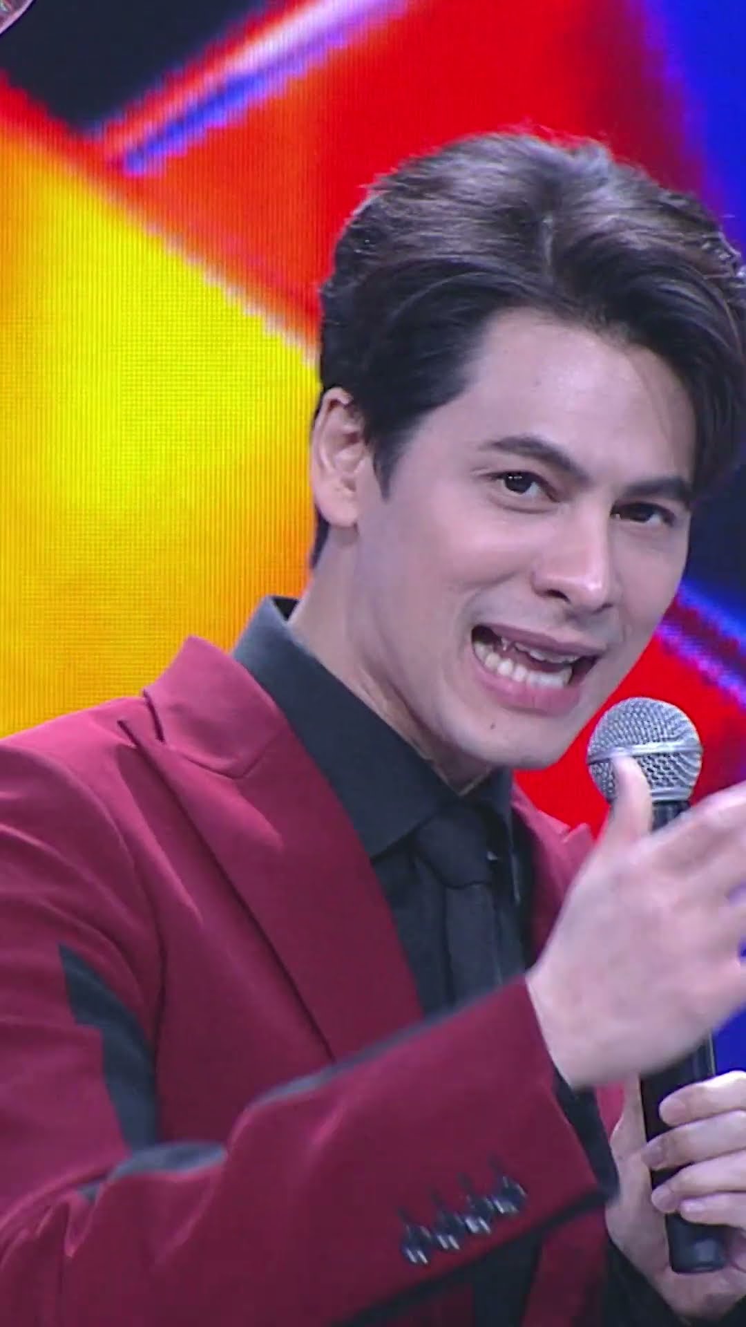 แกล้งทำเป็นไม่รู้ดูบ้างก็ได้ #THEMASKSOULMATEหน้ากากคู่แท้