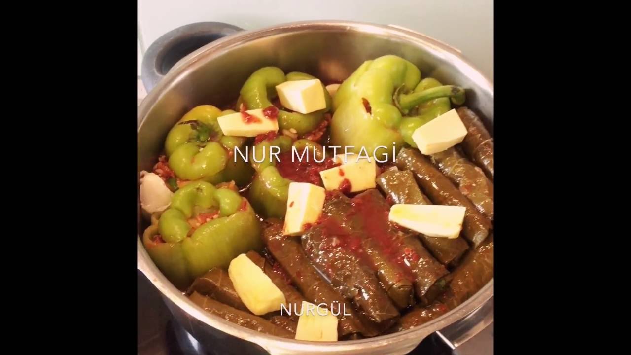Zeytinyagli Biber dolmasi, kiymali tarhana corbasi,Mayali pişi tarifi(aksam yemegi önerisi) Zeytinyagli Biber dolmasi, kiymali tarhana corbasi,Mayali pişi tarifi(aksam yemegi önerisi)