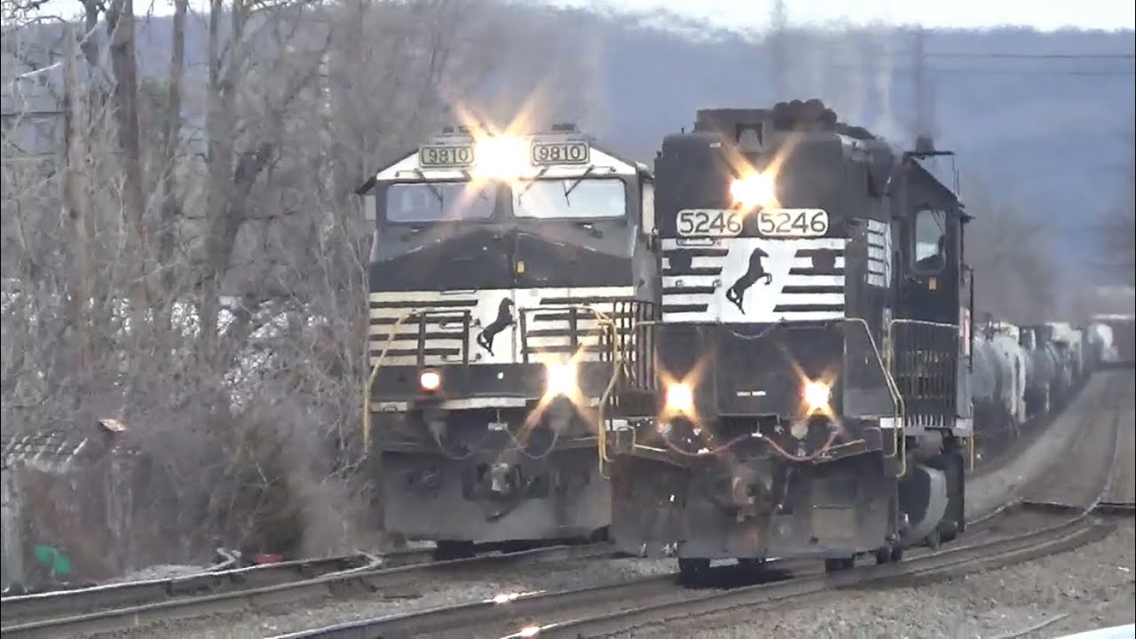 Norfolk Southern trains and a race in Macungie, PA