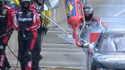 Backwards pit road trouble for Logano
