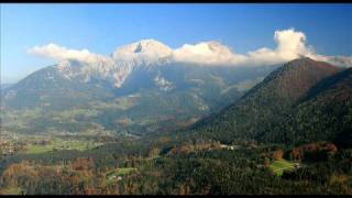 Video voorbeeld van "Falkenstein - Weltenbaum"