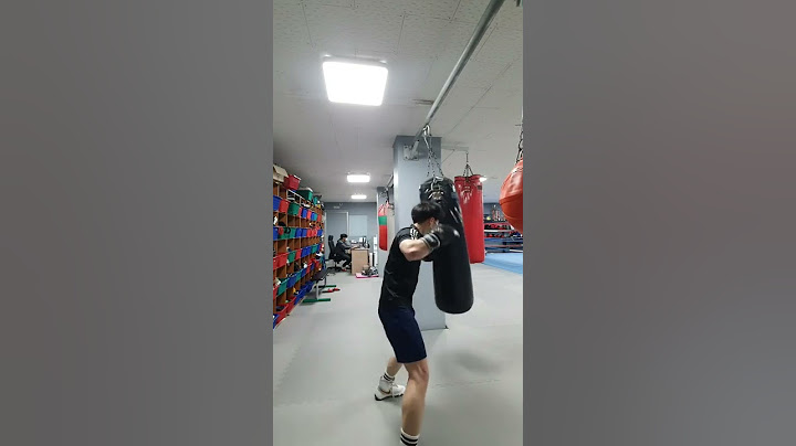 복싱초보 특 : 샌드백이 춤을 춘다