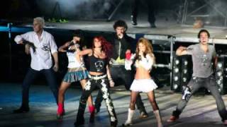 Video thumbnail of "Otro día que va- RBD"