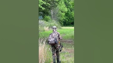 I KILLED A RABBIT WITH MY BOW #bowhunting #archery