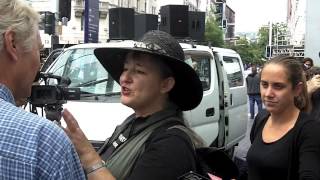 Hilarious Len Brown Protest Chants 22Feb2014