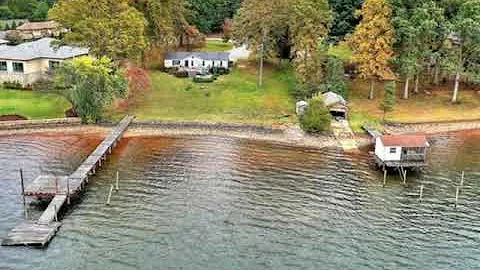 Ivester Jackson Distinctive Properties | Christie'...