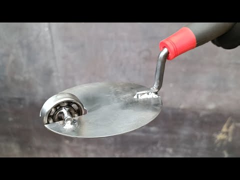 Video: Memasang pintu besi dengan tangan Anda sendiri itu mudah