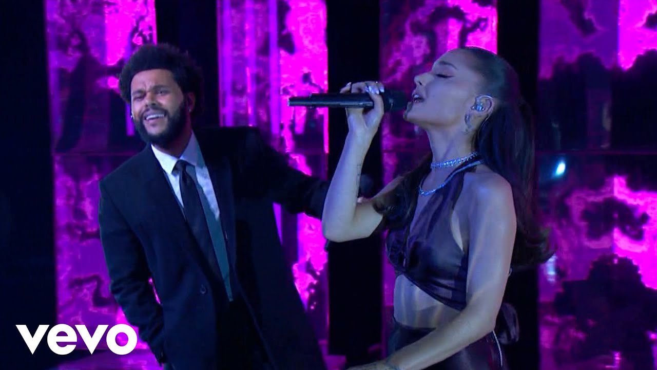 ⁣The Weeknd & Ariana Grande - Save Your Tears (Remix) (Live at The iHeartRadio Music Awards 2021)