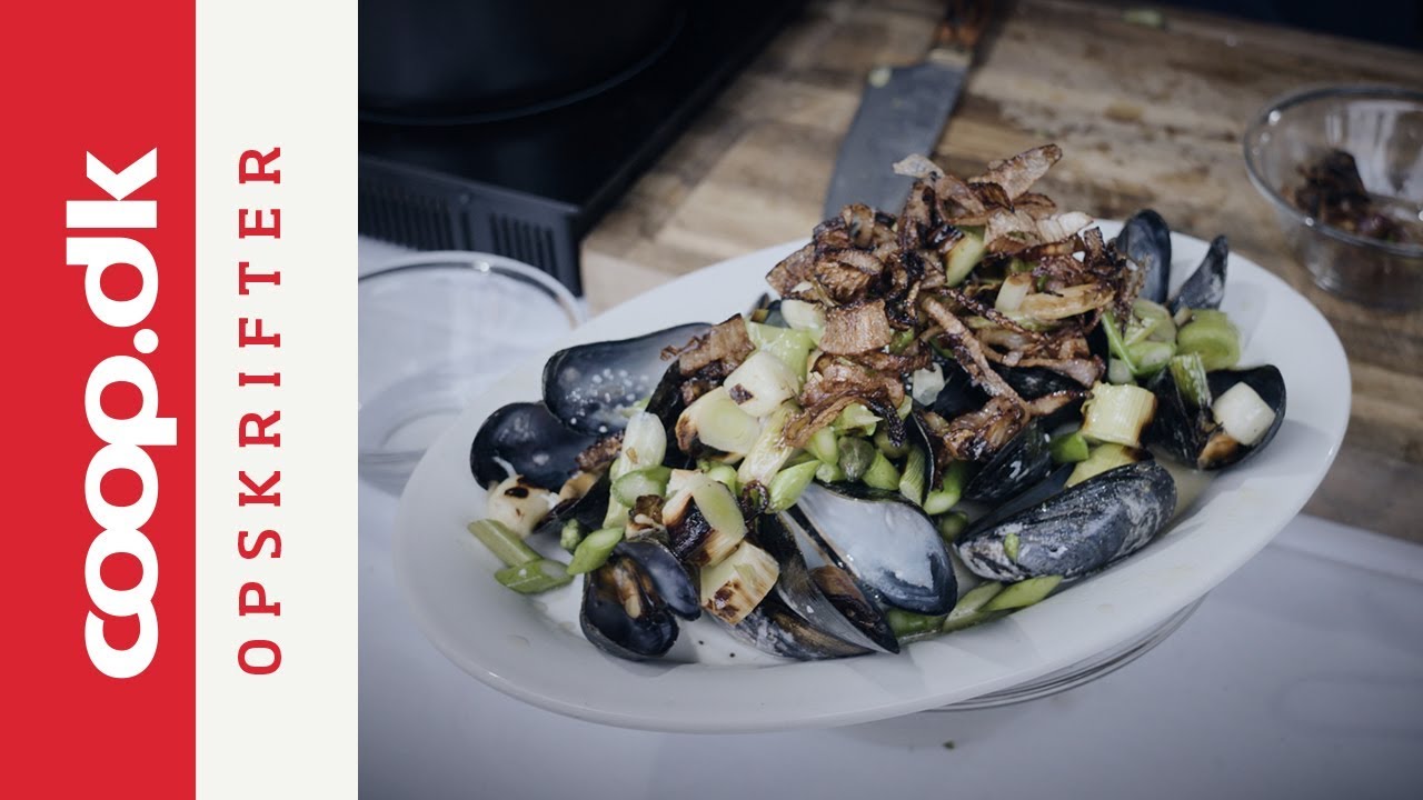Dampede blåmuslinger med sprøde grøntsager | Claus Holm