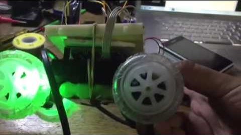 Auto controlado por Arduino nano+bluetooth