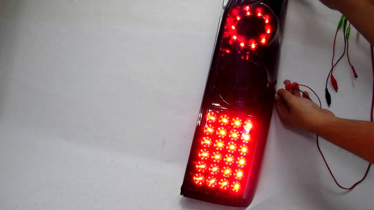 HIACE H200 05-11 LED Scrolling flickering Tail Rear Light Smoke V2 for TOYOTA 