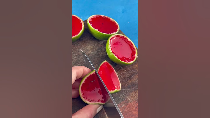 How to make something sweet for the summertime. Mini watermelon jelly lime for dessert. #dessert