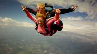 Mel's first skydive!