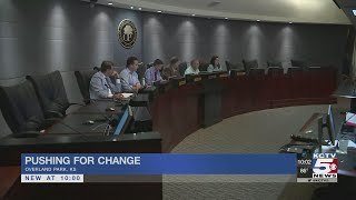 Overland Park community pushes for change in the police department