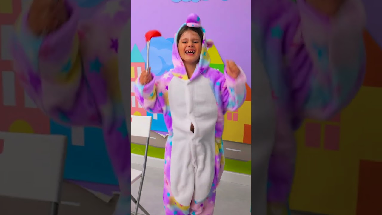 😄BALANCE THE BALL — TEAM FUN STARTS NOW! 