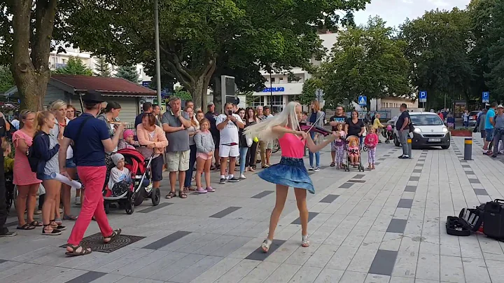 Shape of you street performance cover By Sandra El...