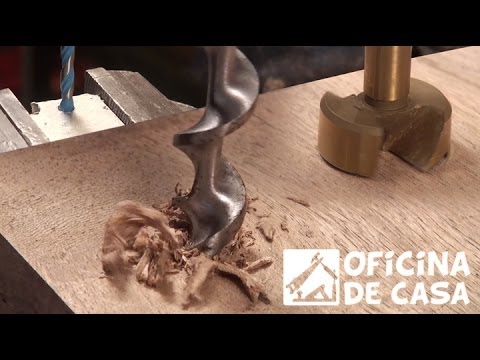 Vídeo: Você pode perfurar tijolos com uma broca normal?