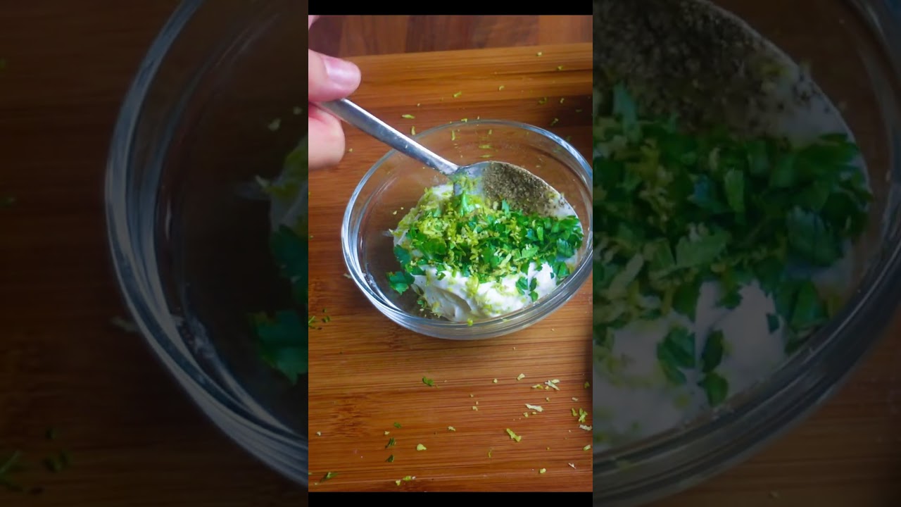 Sommerhit in 5 Minuten: Räucherlachs auf Kartoffelpuffer – SO frisch!