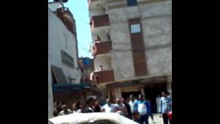 لحظة وصول قوات الامن لفض مظاهرات الاخوان  شارع الترعه المردومه الاسكندريه 2/5/2014