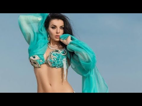 Arab sexy girl dance in party