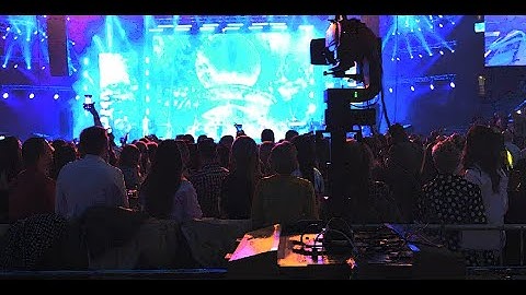 Zanus Move robotic dolly on rails music concert production