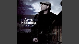 Video thumbnail of "Antti Kleemola - Pikkusisko"