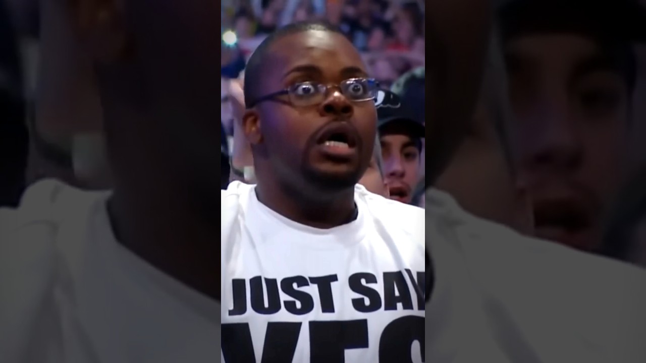 Domino's delivery car 