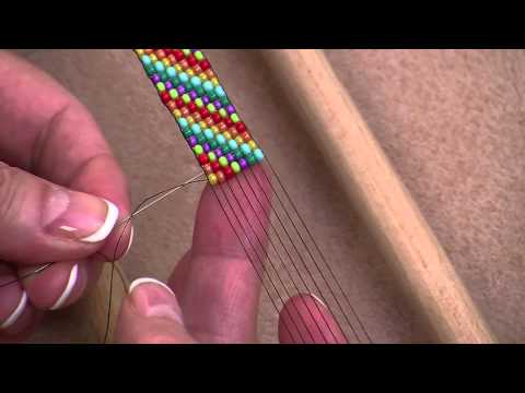 Vidéo: Comment Tisser Un Bracelet De Perles Avec Un Nom