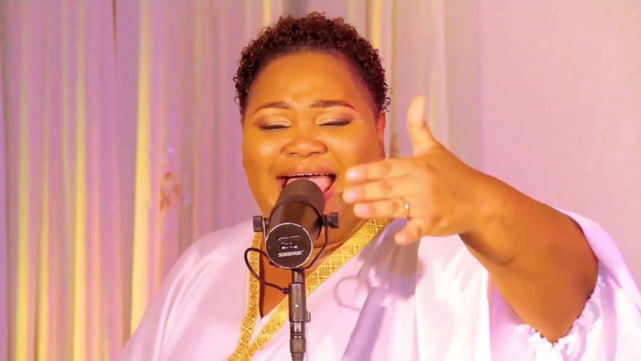 SEE HOW FAR - VICTORIA ORENZE (FRENCH VERSION )- T'ADORER - TU ES DIGNE - PASTEUR SUNDAY AVLA