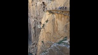 The King's Path El Caminito del Rey (Full Screen)