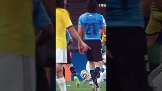 James Rodriguez'in 2014 Dünya Kupasında Uruguay ağlarına gönderdiği harika gol!⚡ #shorts