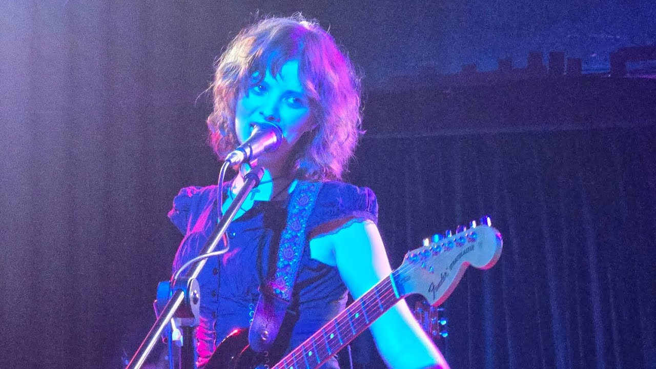 Dea Matrona - Red Button (Live at District Liverpool) 