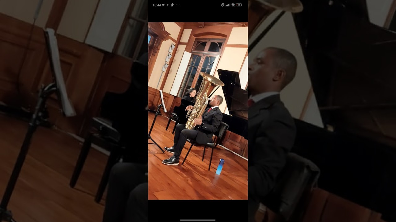 Vocalise - S. Rachmaninoff, No. 14 (arr.Virginia Allen) Tuba: Eliel Cotrin - Piano: Gabrielly Gomes