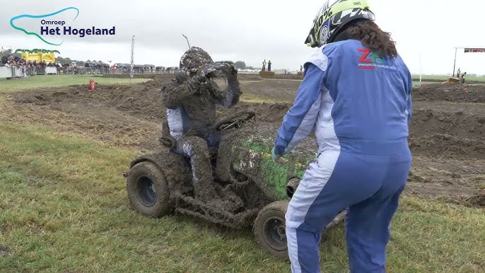 kleur Voordracht Marco Polo Grasmaaierrace: Hilko gaat 80 km/u op een opgevoerde zitmaaier | RTV Oost -  YouTube