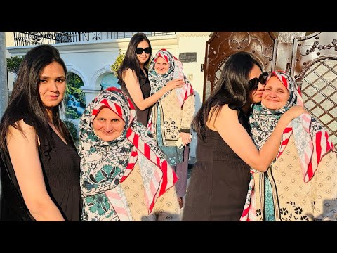 Surprise diya api ny 😍💕|MAMA KO MILNY AIN API🥰|noorranaofficial|#surprise #familyvlog #youtube