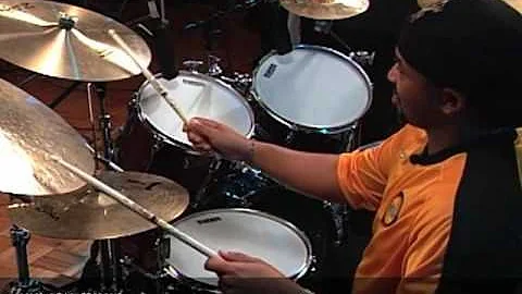 Victor Wooten and Carter Beauford: "Zynergy"