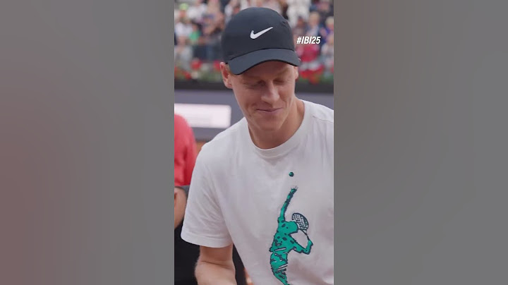 Il boato del pubblico per l'ingresso in campo di Jannik Sinner agli Internazionali di Roma 🦊🇮🇹