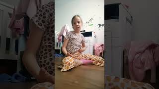 Kto Lubi Szkołę Daje Łapkę W Górę Nie Zmuszam A Kto Nie Lubi Szkoły Daje Łapkę W Dół Też Nie Zmuszam