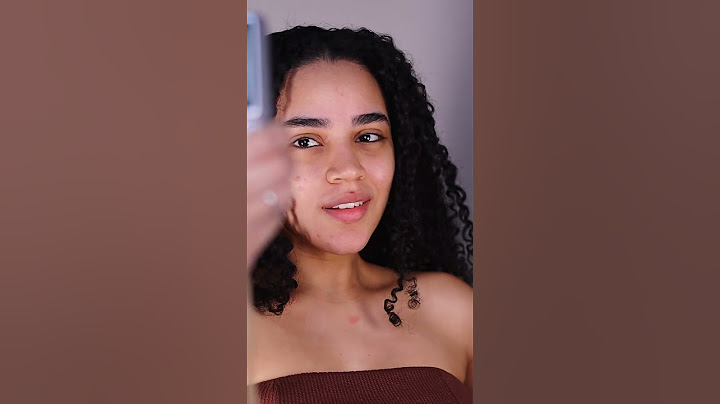 Anos 2000. Onde a cada mergulho era um flash #anos2000 #cybershotvibes #retrofashion #beleza #makeup