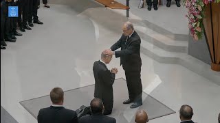 Ordination du nouvel Apôtre patriarche Helg MUTSCHLER par Jean-Luc Schneider l'App sortant.