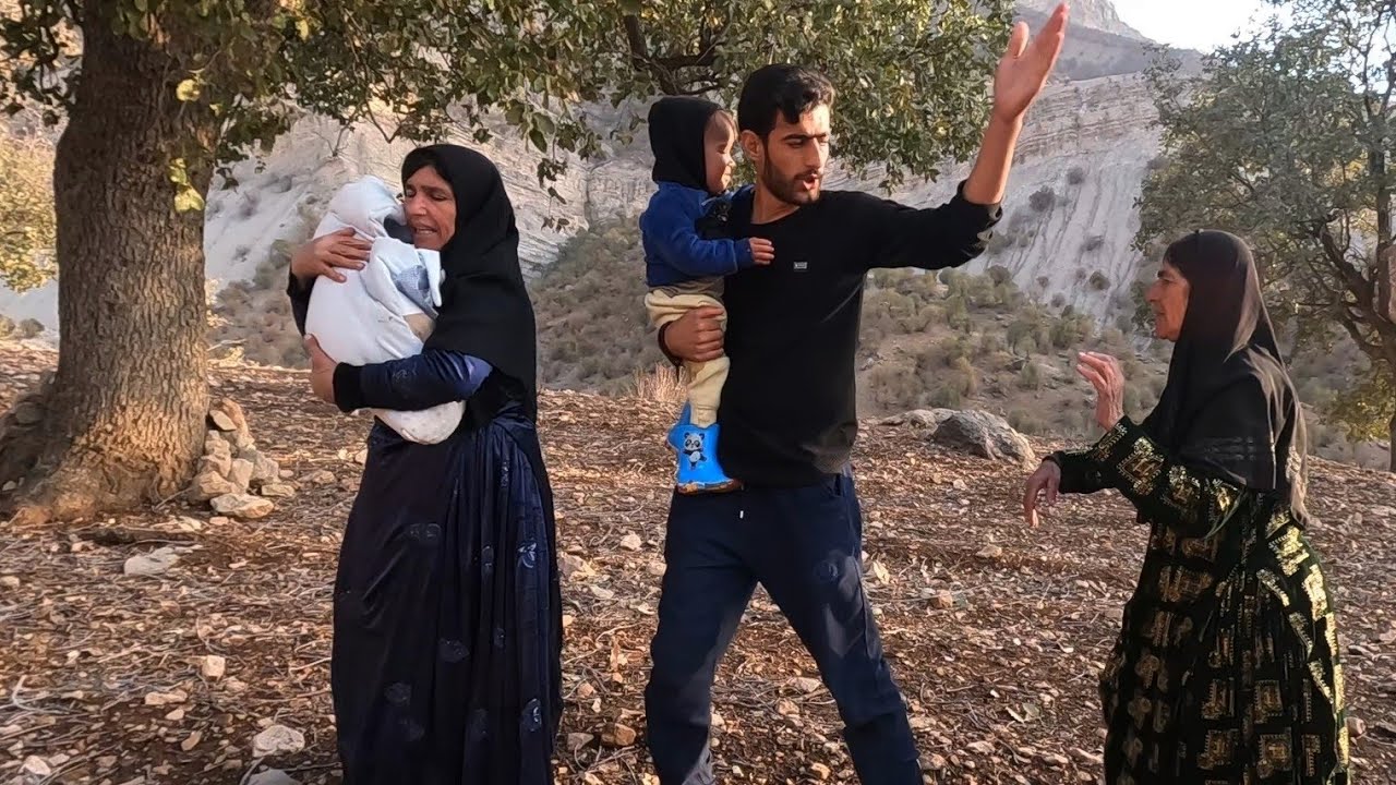 "Saleh's hut, the war of grandmothers over righteous babies" YouTube