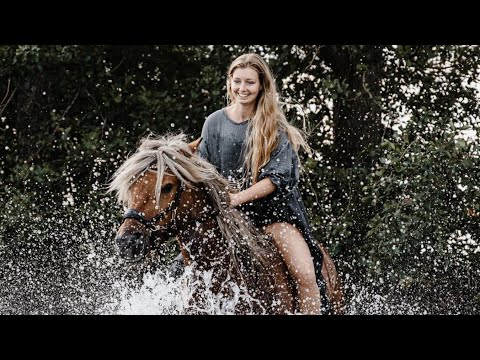 She is so lovely horse rider | Girl horse riding | Jeannezoearber 🏇🐎