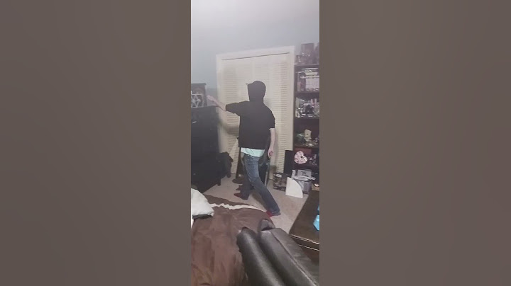 He smashed my lego....