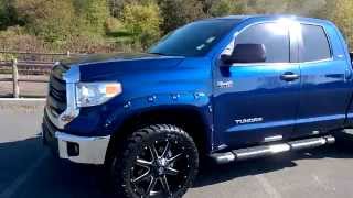 This beautiful 2014 toyota tundra just arrived at ford of kirkland as
a local trade in. it has been lightly customized with some awesome
looking wheels and s...
