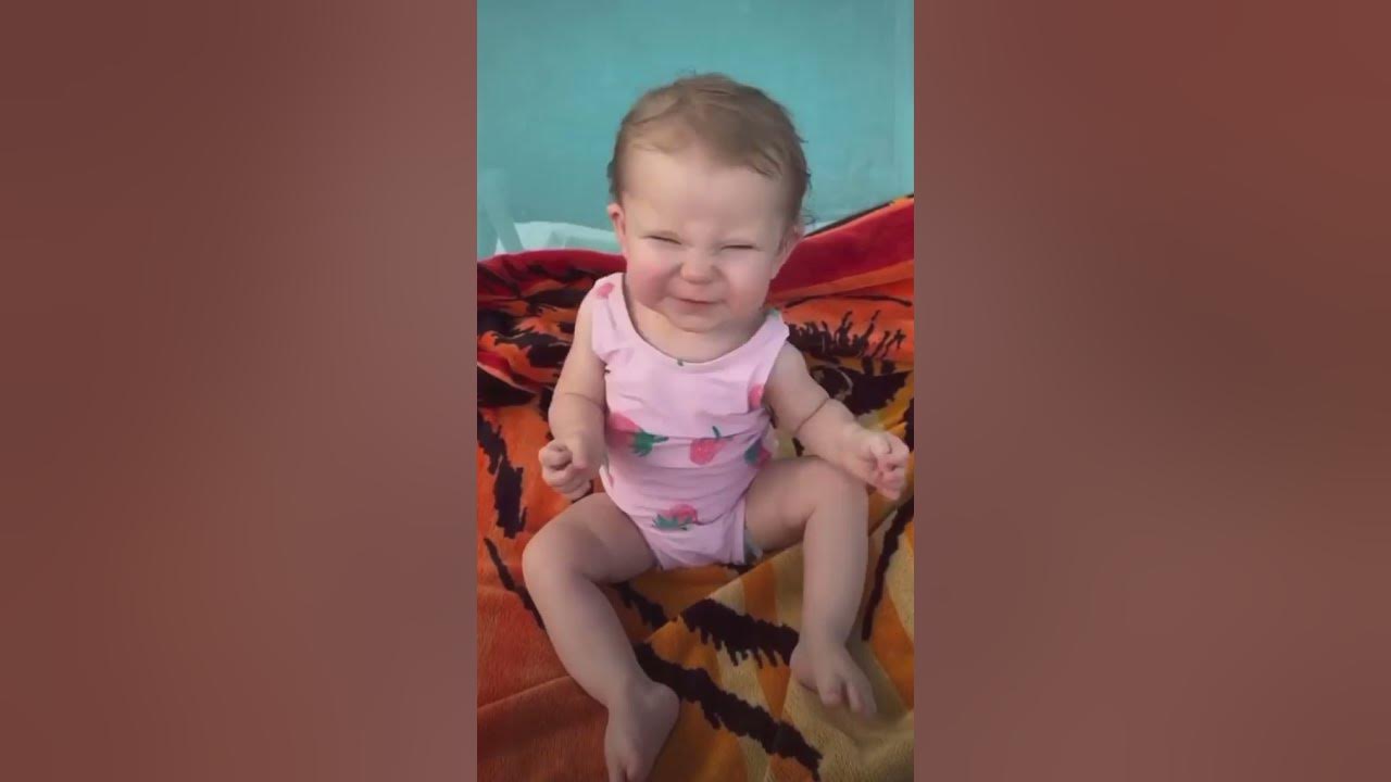 Instagram dancing baby | hmmm hmmm song