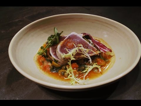 Video: Steak Tuna Dengan Caponata Sayuran Italia