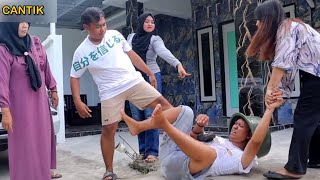 Download Lagu PRIA INI DIHINA DAN DIUSIR ISTRINYA KARENA MISKIN DAN PENGANGGURAN,PADAHAL DIA BOS  MP3 Download Lagu PRIA INI DIHINA DAN DIUSIR ISTRINYA KARENA MISKIN DAN PENGANGGURAN,PADAHAL DIA BOS  MP3