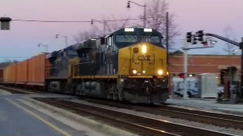 [CSXT]3246 GE ES44AH,5486 GE ES40DC [EFS]Leads Very Long Q409-28 Pulling Hard Through Fay NC